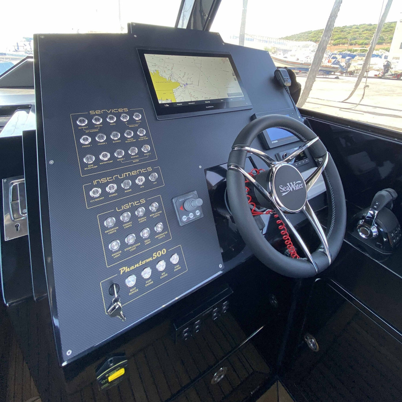 Steuerstand des Sea Water Phantom 500