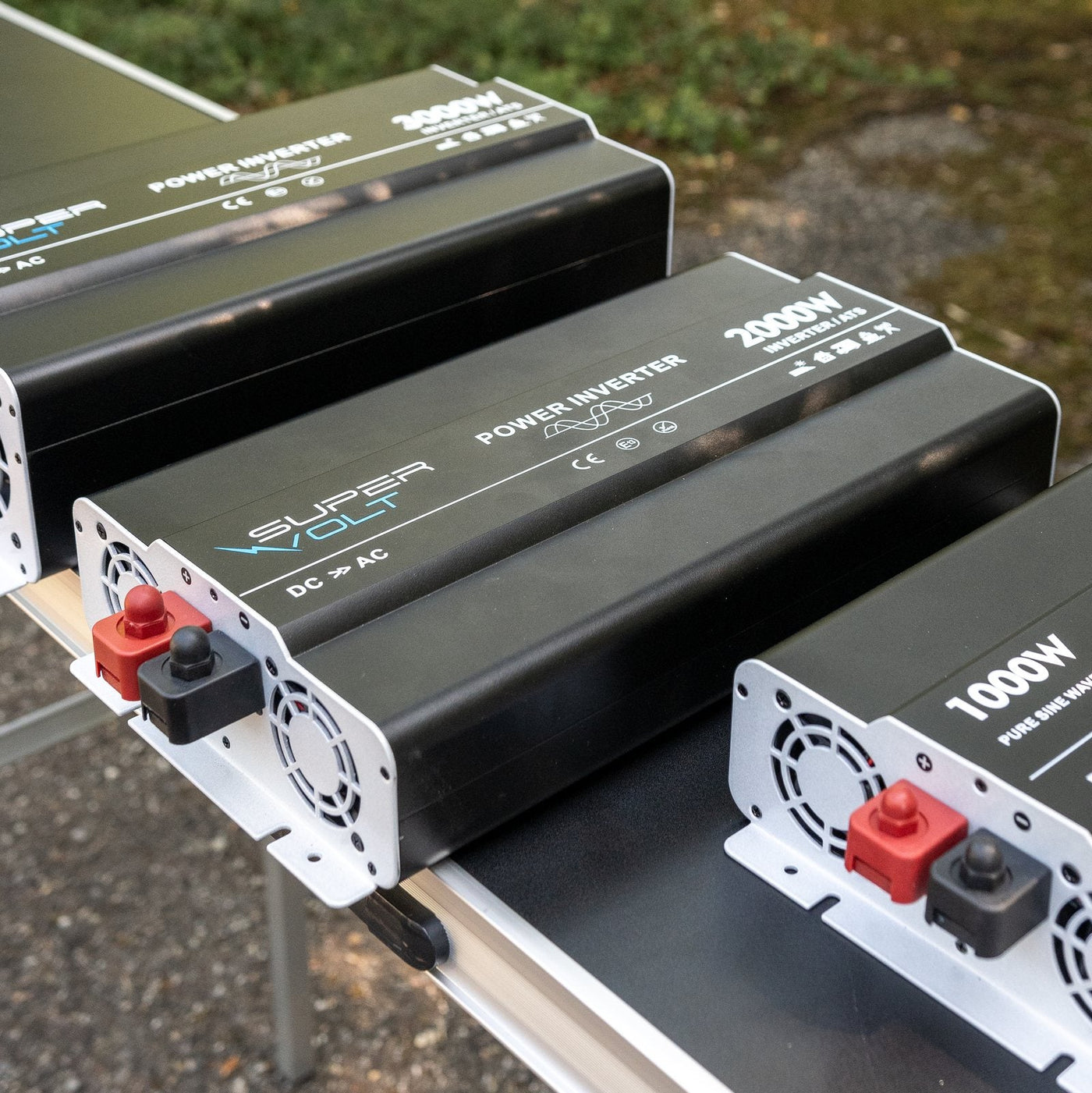 Supervolt Wechselrichter 2000 W – Detail