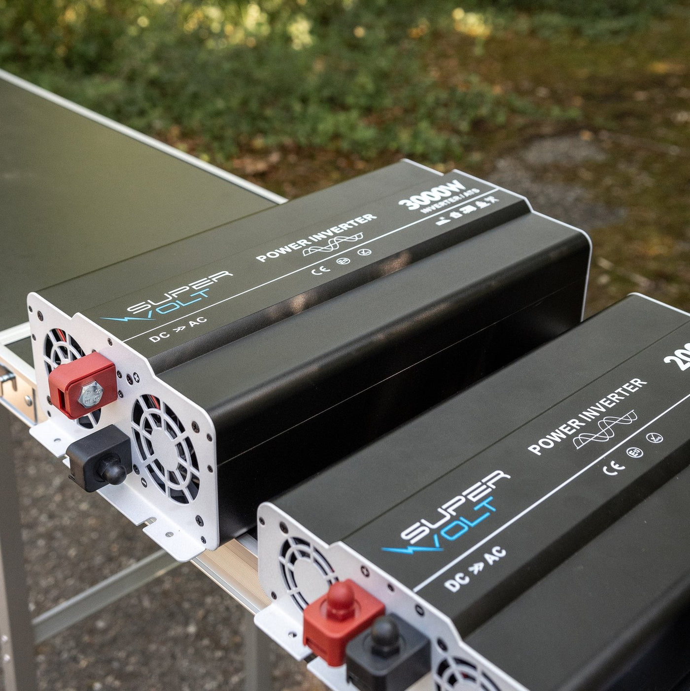 Supervolt Wechselrichter 3000 W – Detail