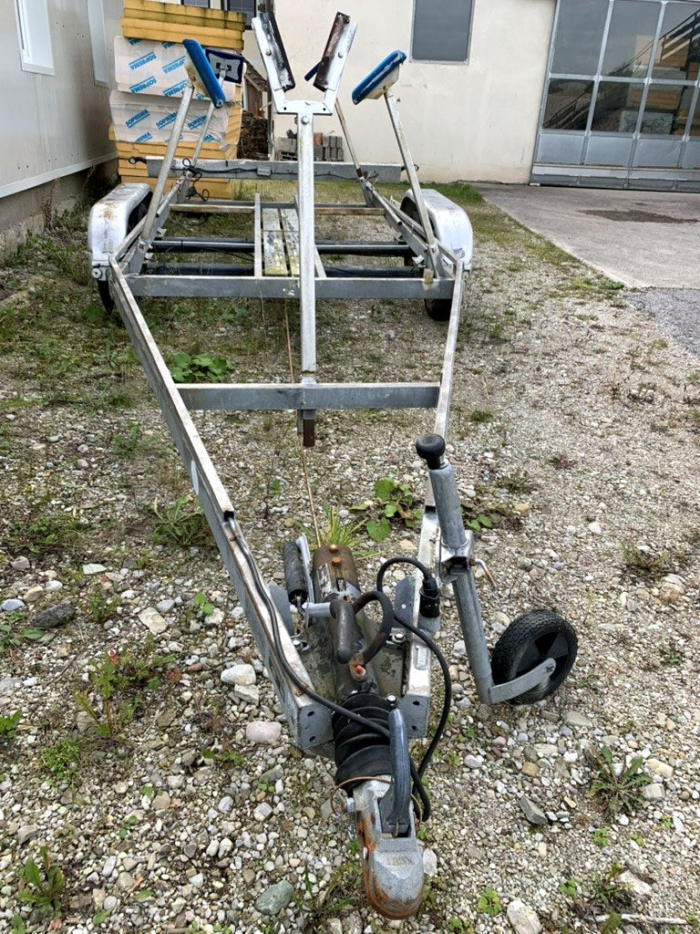 Bootsanhänger Ablinger Tandem, verzinkt – für Sunbeam 22 / 25