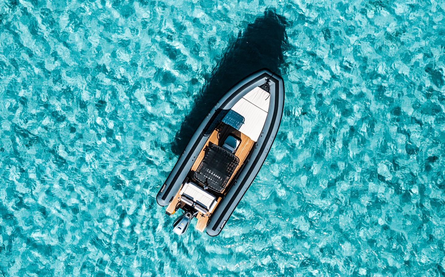 Sea Water Phantom 260 aus der Luft