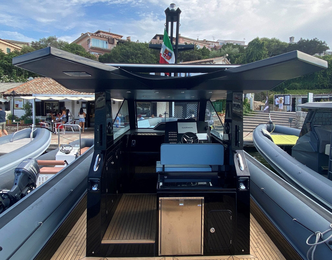 Cockpit des Sea Water Phantom 500