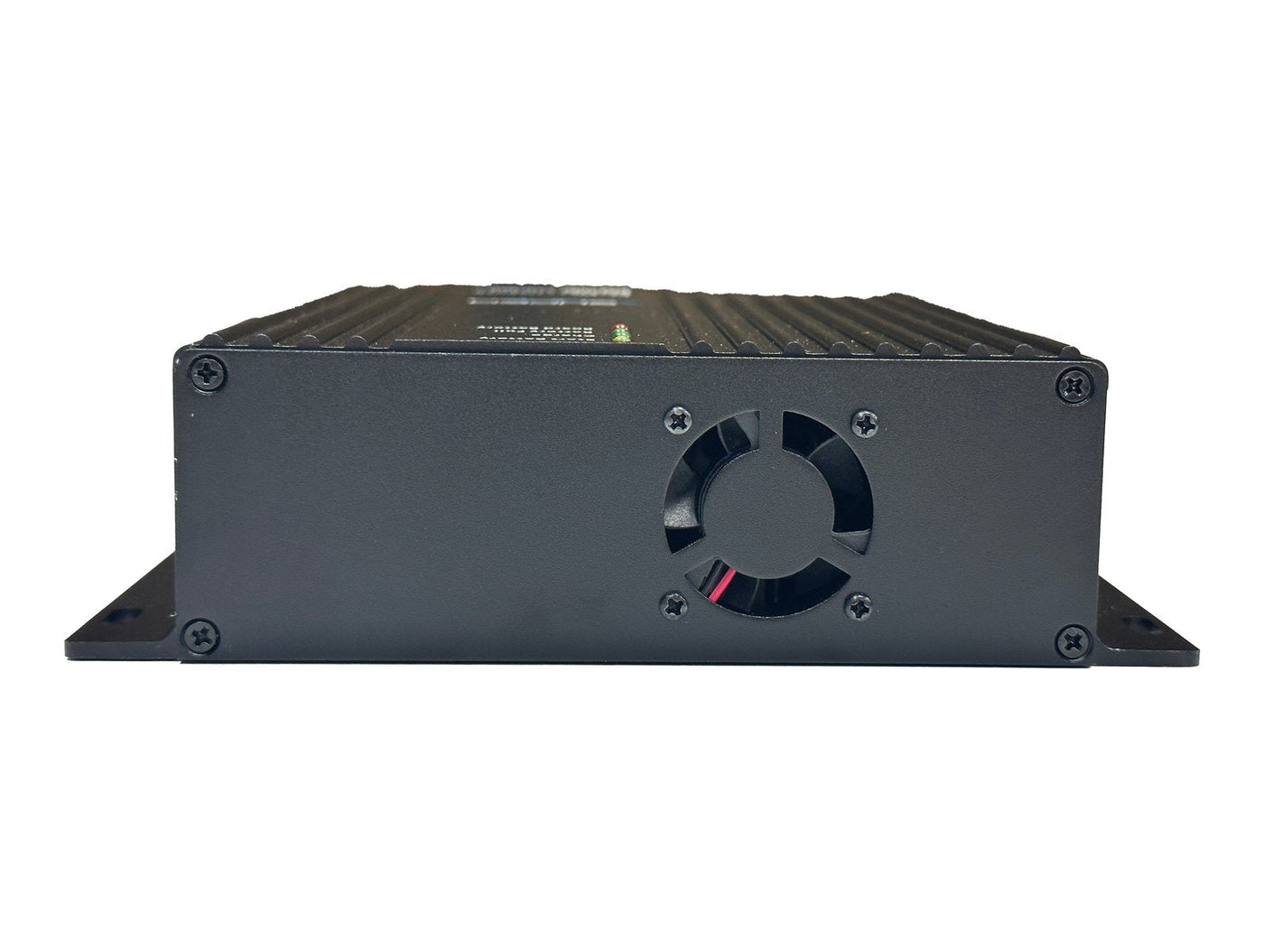 Supervolt Ladebooster 30 A Slim – Detail